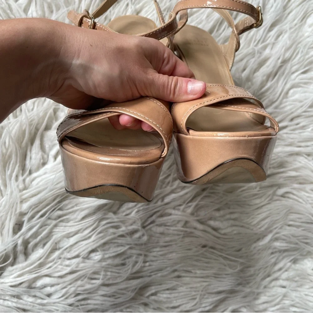 Stuart Weitzman Nexus Open Toe Patent Leather Nude Platform Heeled Sandals Sz 9